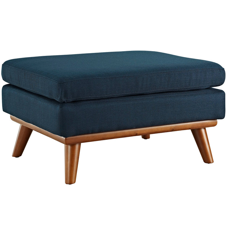 ENGAGE SOFAS AND ARMCHAIRS | LIVING ROOM