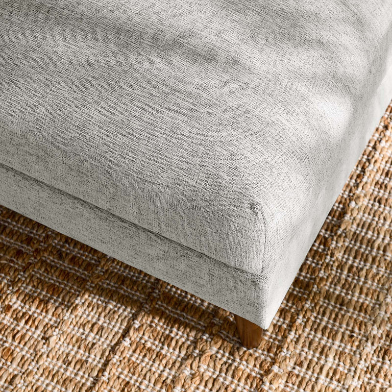 ZOYA SOFAS AND ARMCHAIRS | LIVING ROOM