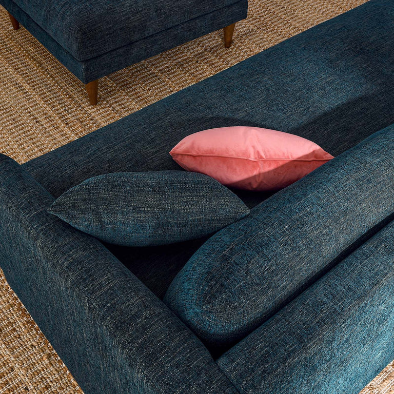 ZOYA SOFAS AND ARMCHAIRS | LIVING ROOM