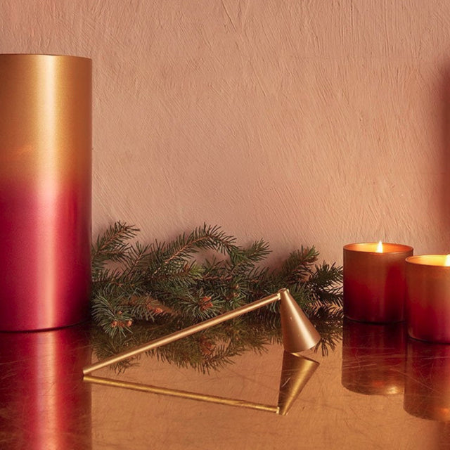 GOLD CANDLE SNUFER | OBJECTS