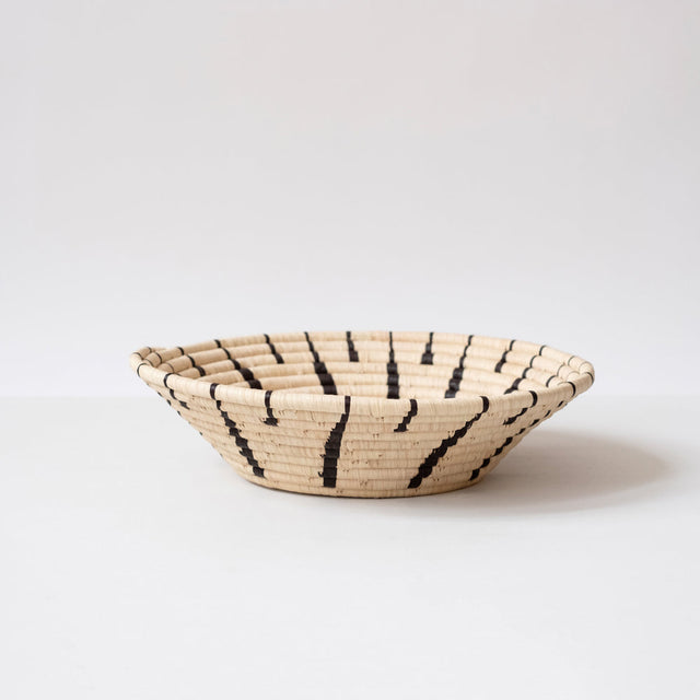 THIN RAY 13" BASKET (UGANDA)