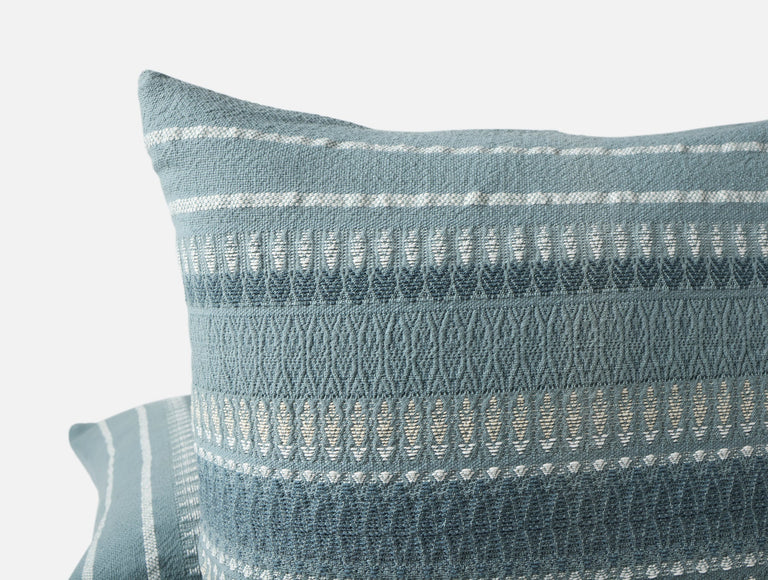 LOST COAST DECORATIVE ORGANIC PILLOW COVER | PILLOWS