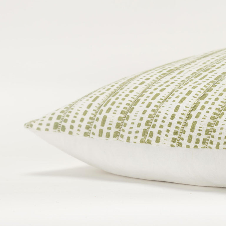 DEGN IVORY ANIMAL SKIN MODERN FARMHOUSE THROW PILLOW