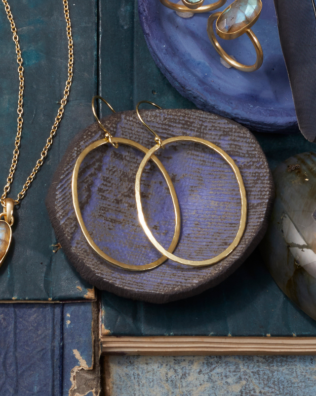 HAMMERED OVAL EARRINGS| JEWELRY