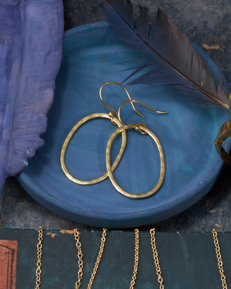 HAMMERED OVAL EARRINGS | JEWELRY