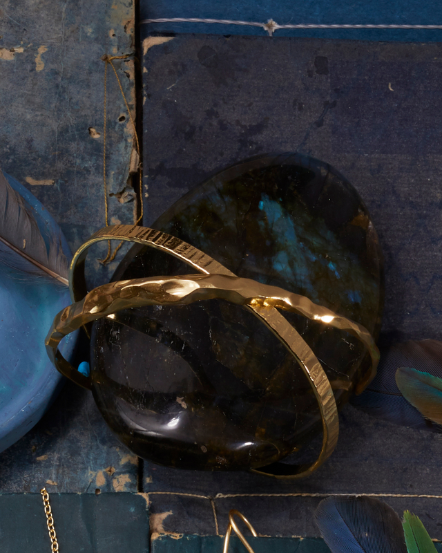 THIN TEXTURED CUFF| JEWELRY