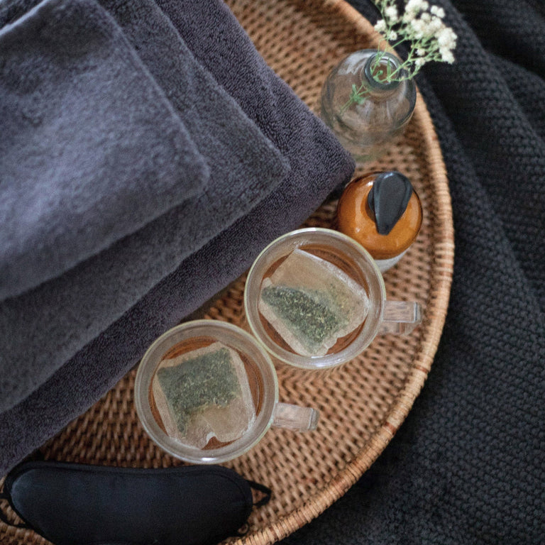LIANA ROUND TRAY (MYANMAR) | ENTERTAINING | STAG & MANOR
