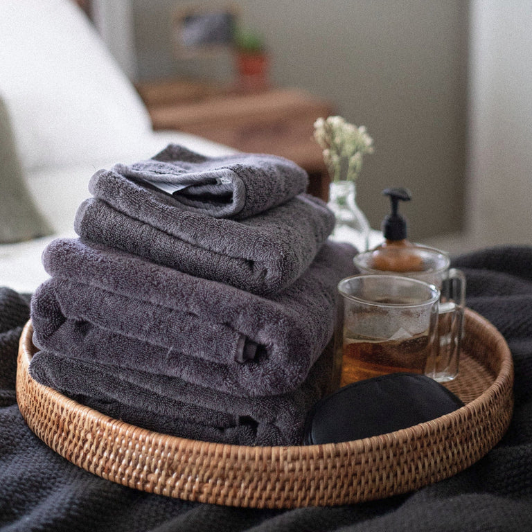 LIANA ROUND TRAY (MYANMAR) | ENTERTAINING | STAG & MANOR