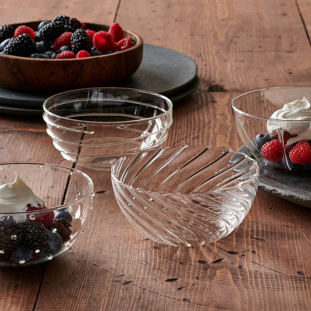 LIVENZA BOWLS | ENTERTAINING