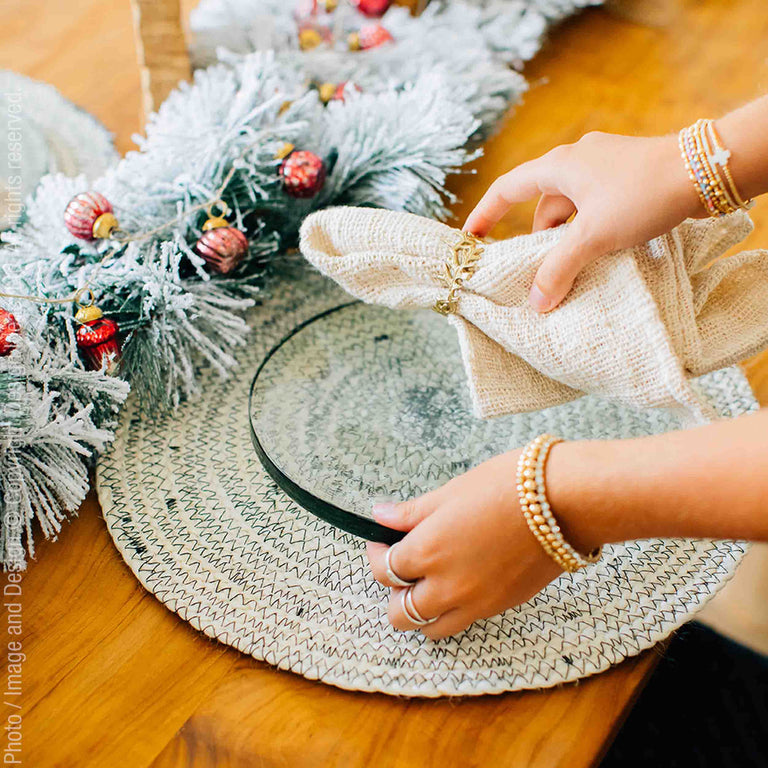 CAROUGE ORNAMENT GARLAND | HOLIDAY