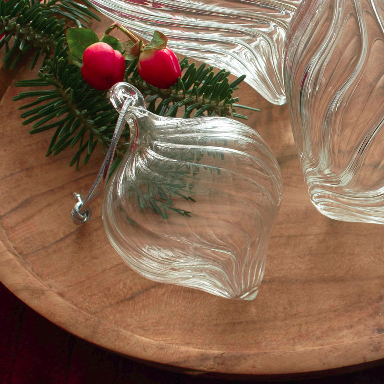 TULLEN ORNAMENT  | ORNAMENTS