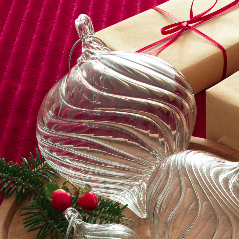 TULLEN ORNAMENT  | ORNAMENTS