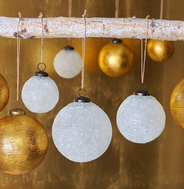 EMIRA ORNAMENTS | HOIDAY