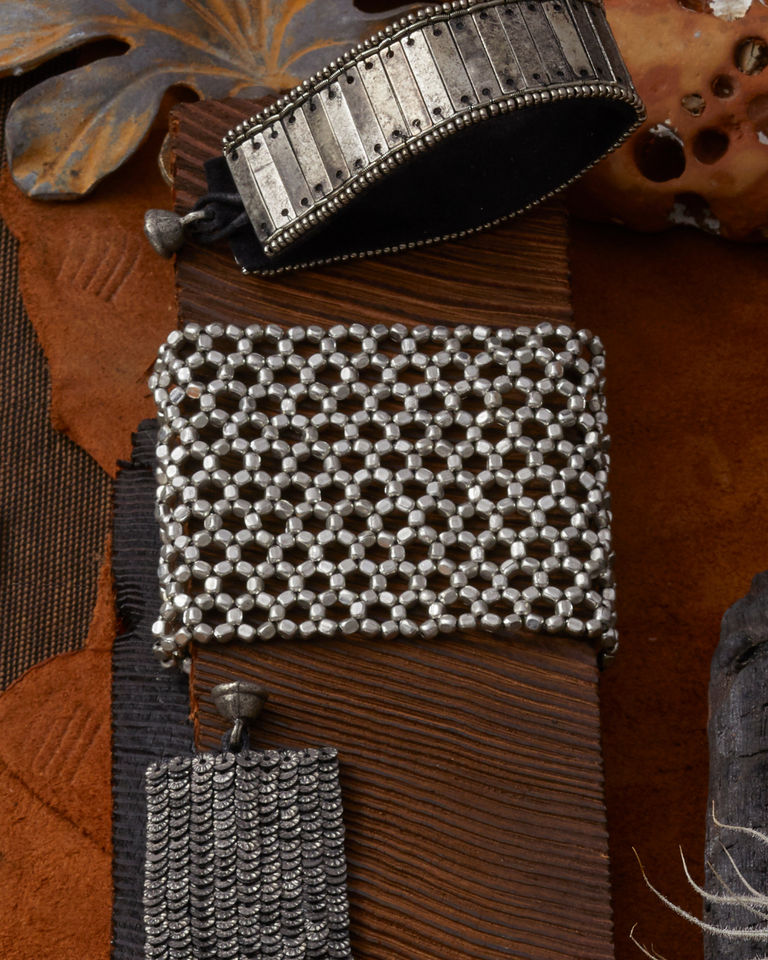 BEADED STRETCH SILVER BRACELET| JEWELRY