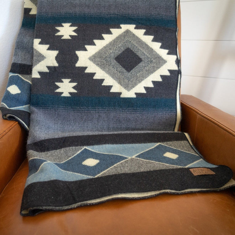 ALPACA BLACK CHAKANA (ECUADOR) | THROWS
