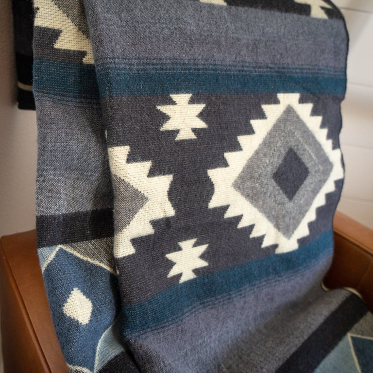 ALPACA BLACK CHAKANA (ECUADOR) | THROWS
