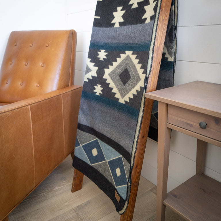 ALPACA BLACK CHAKANA (ECUADOR) | THROWS