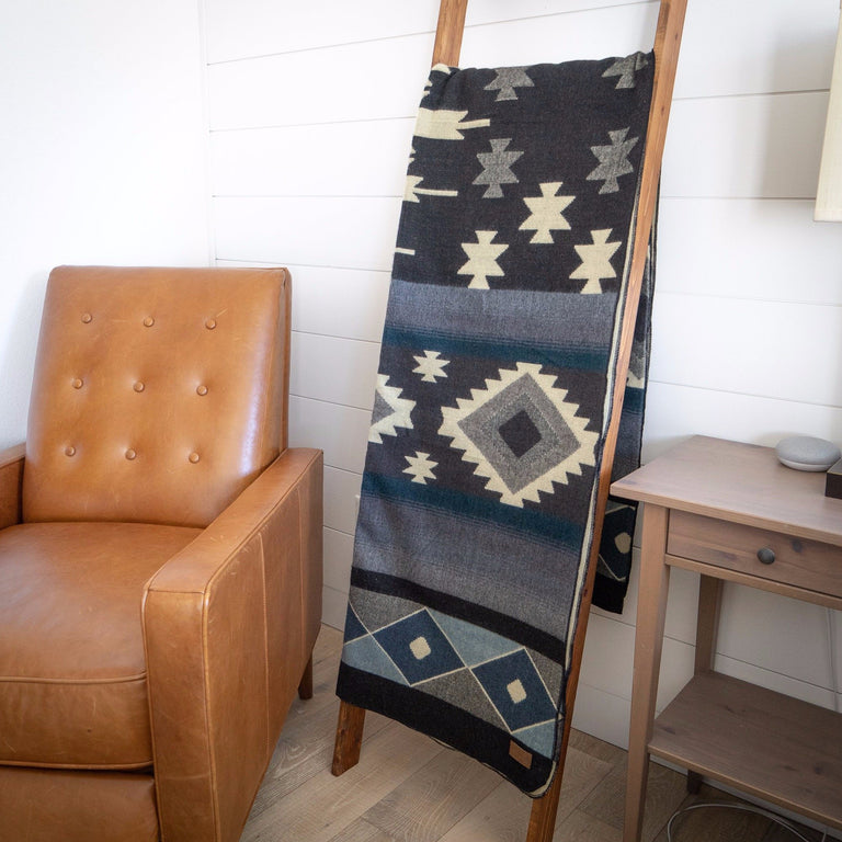 ALPACA BLACK CHAKANA (ECUADOR) | THROWS