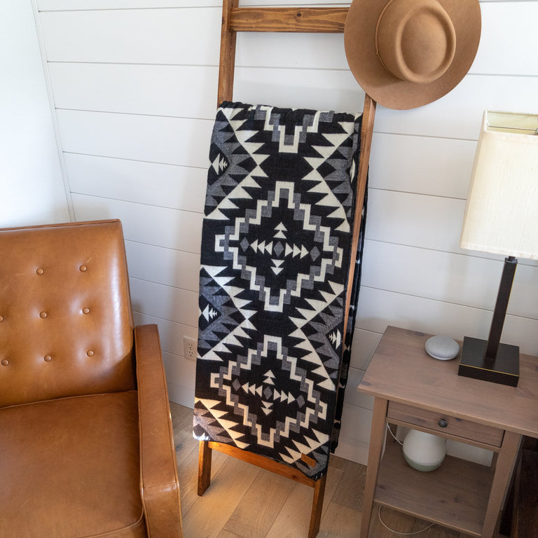 ALPACA BLACK CHAKANA (ECUADOR) | THROWS