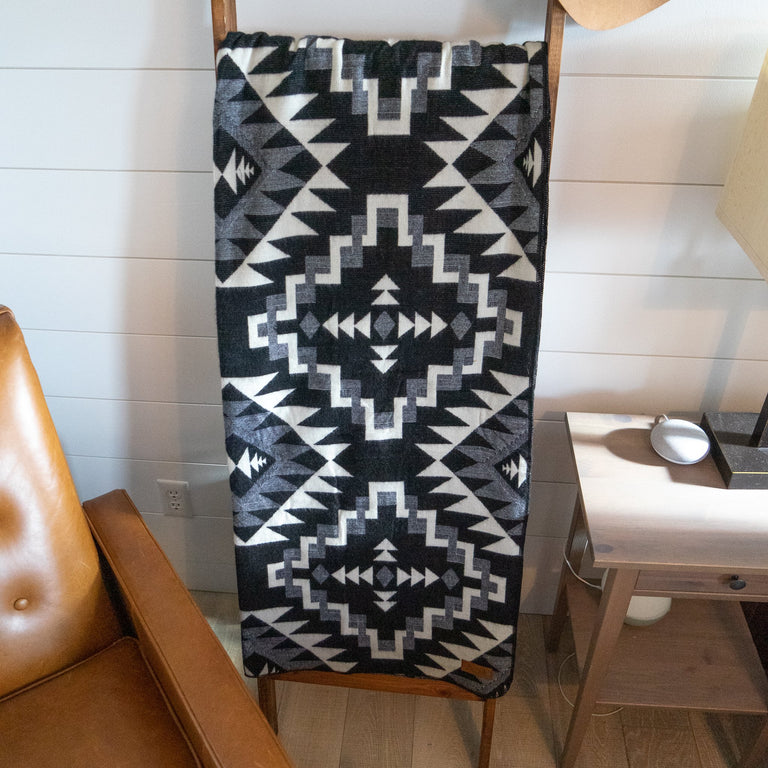 ALPACA BLACK CHAKANA (ECUADOR) | THROWS