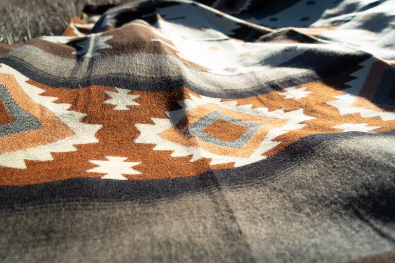 ALPACA BLACK CHAKANA (ECUADOR) | THROWS