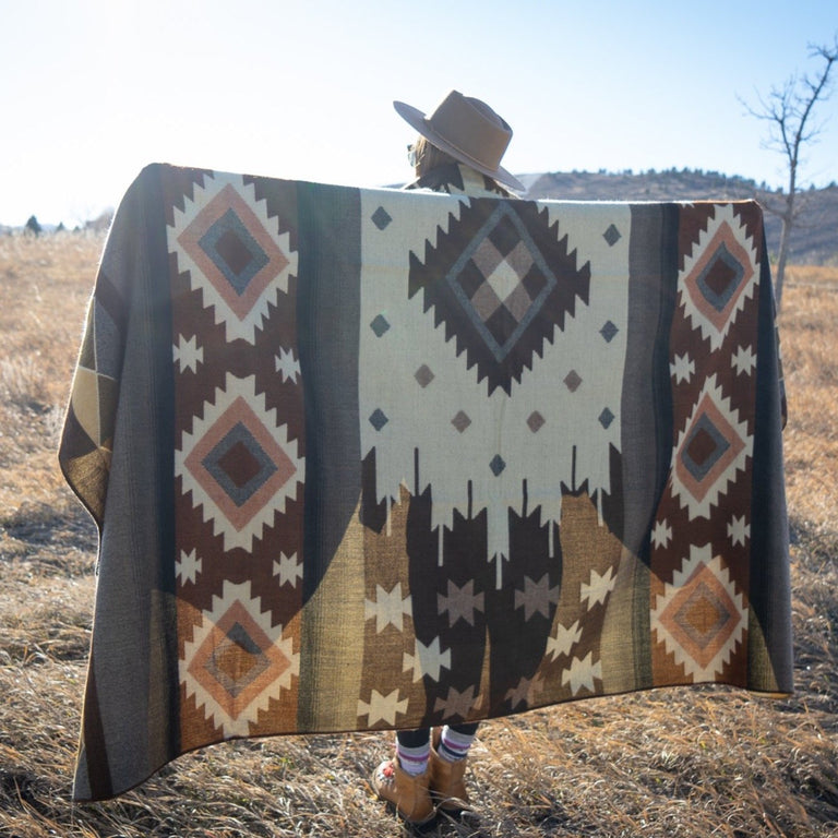ALPACA BLACK CHAKANA (ECUADOR) | THROWS