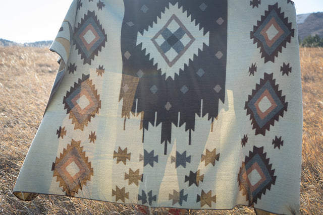 ALPACA BLACK CHAKANA (ECUADOR) | THROWS