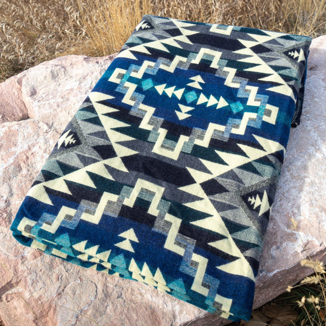 ALPACA BLACK CHAKANA (ECUADOR) | THROWS