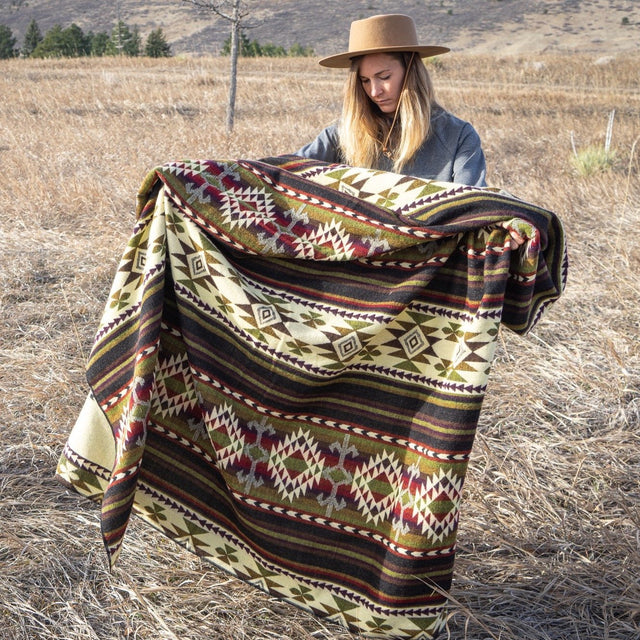 ALPACA BLACK CHAKANA (ECUADOR) | THROWS