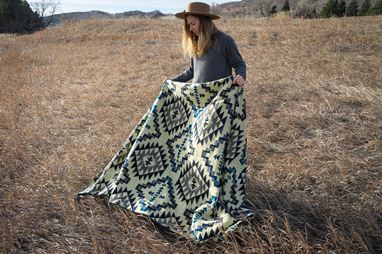 ALPACA BLACK CHAKANA (ECUADOR) | THROWS
