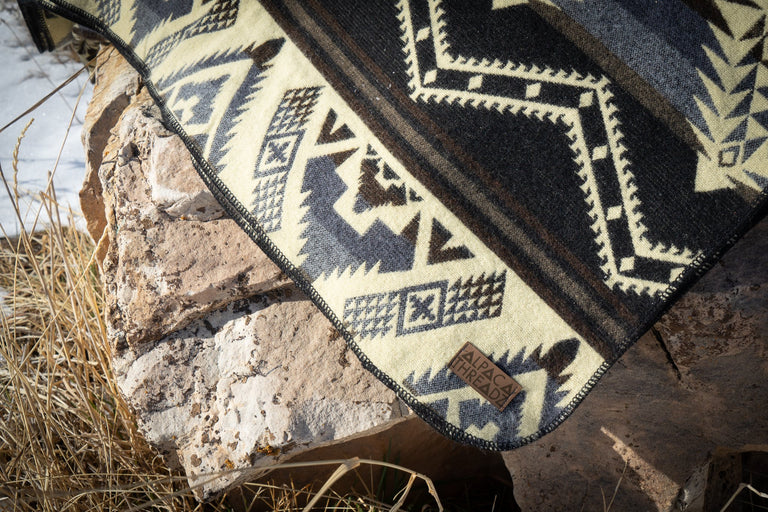 ALPACA BLACK CHAKANA (ECUADOR) | THROWS