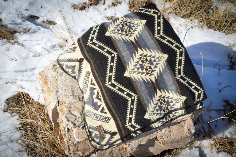 ALPACA BLACK CHAKANA (ECUADOR) | THROWS