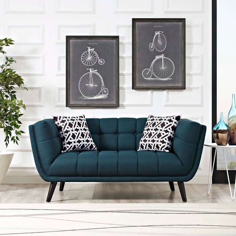 BESTOW SOFAS AND ARMCHAIRS | LIVING ROOM