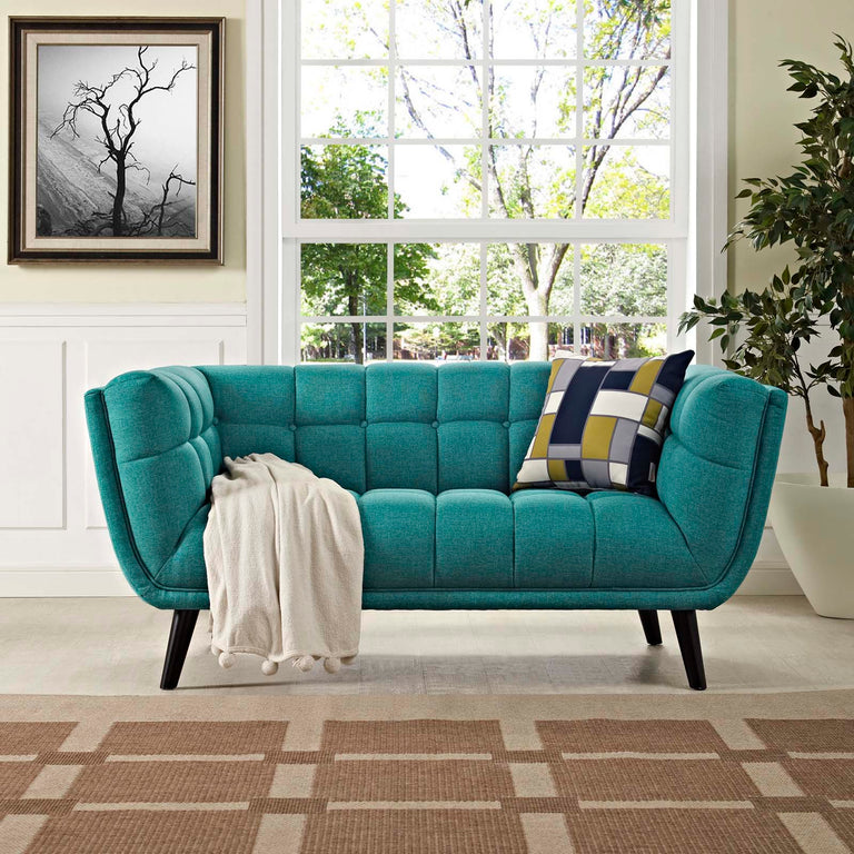 BESTOW SOFAS AND ARMCHAIRS | LIVING ROOM