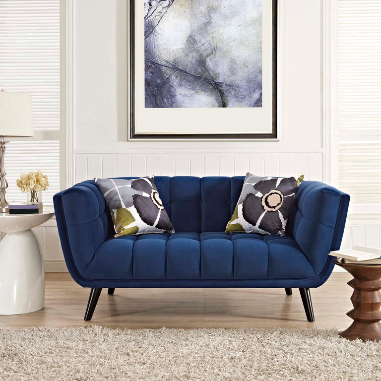 BESTOW SOFAS AND ARMCHAIRS | LIVING ROOM