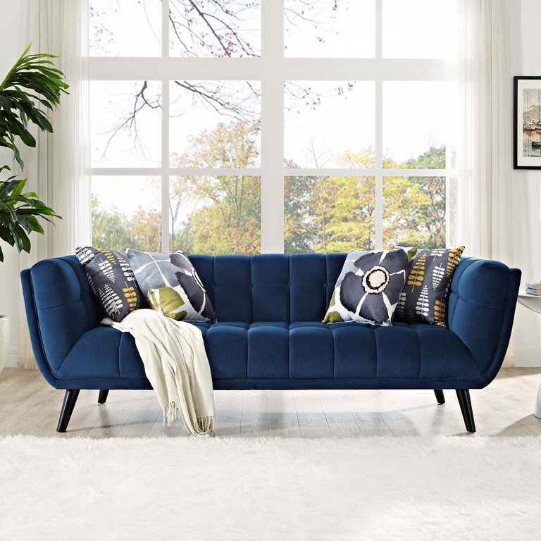 BESTOW SOFAS AND ARMCHAIRS | LIVING ROOM