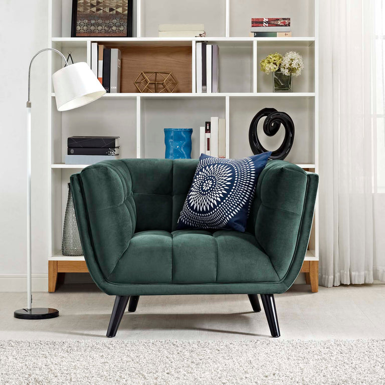 BESTOW SOFAS AND ARMCHAIRS | LIVING ROOM