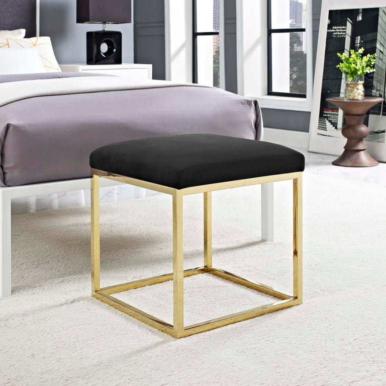 ANTICIPATE SOFAS AND ARMCHAIRS | LIVING ROOM
