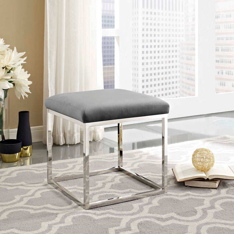 ANTICIPATE SOFAS AND ARMCHAIRS | LIVING ROOM