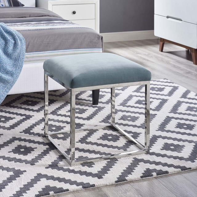 ANTICIPATE SOFAS AND ARMCHAIRS | LIVING ROOM