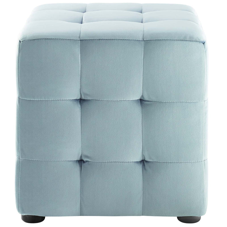 CONTOUR LOUNGE CHAIRS AND CHAISES | LIVING ROOM