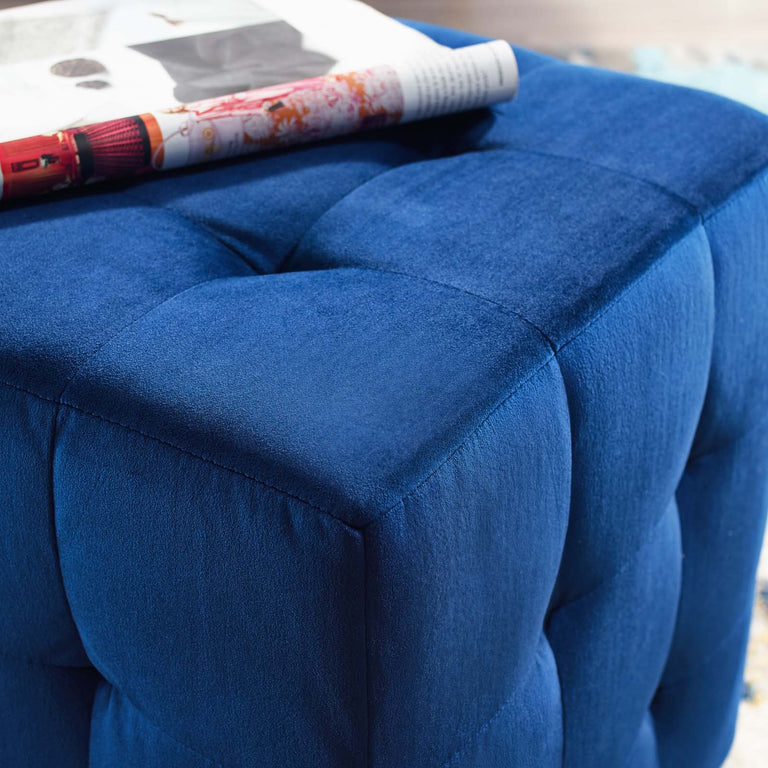 CONTOUR LOUNGE CHAIRS AND CHAISES | LIVING ROOM