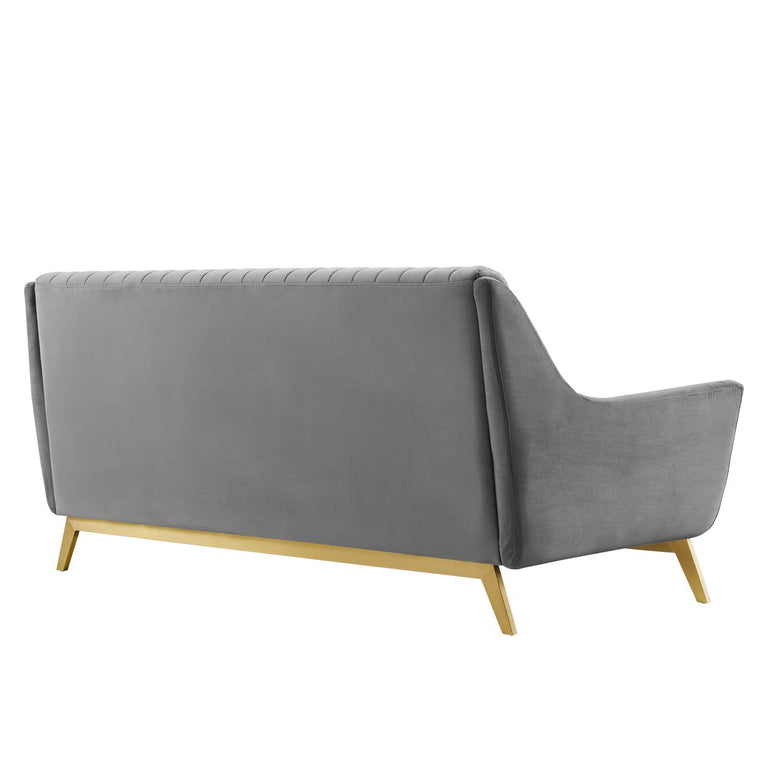 WINSOME SOFAS AND ARMCHAIRS | LIVING ROOM