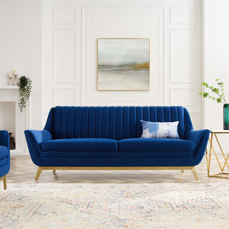 WINSOME SOFAS AND ARMCHAIRS | LIVING ROOM