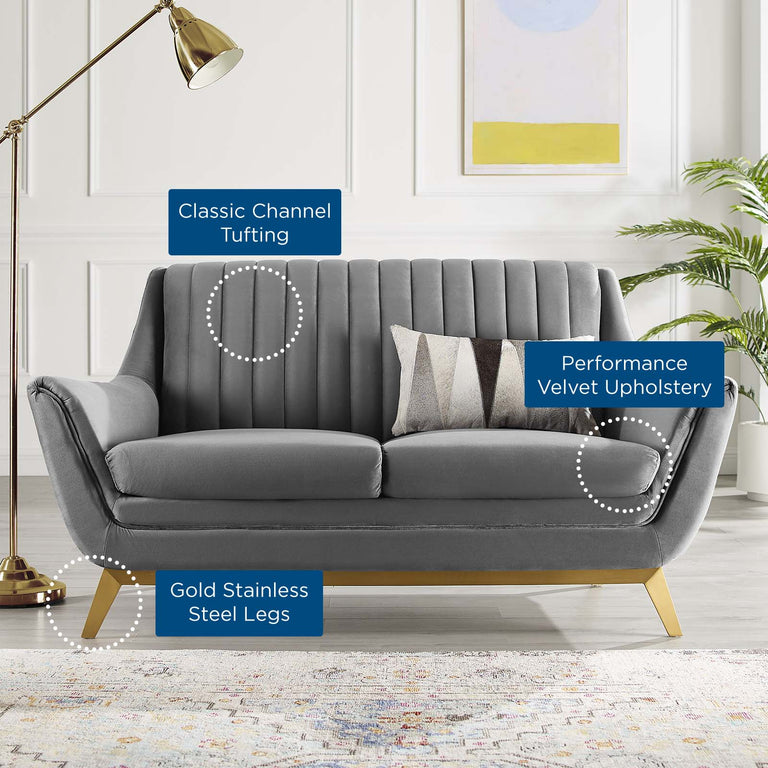 WINSOME SOFAS AND ARMCHAIRS | LIVING ROOM