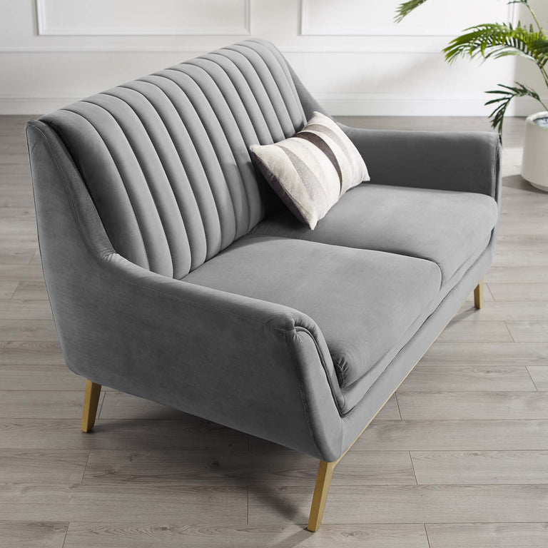 WINSOME SOFAS AND ARMCHAIRS | LIVING ROOM