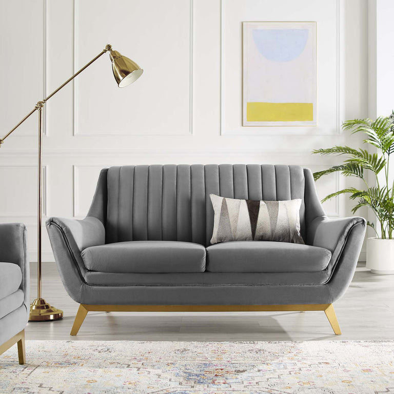 WINSOME SOFAS AND ARMCHAIRS | LIVING ROOM