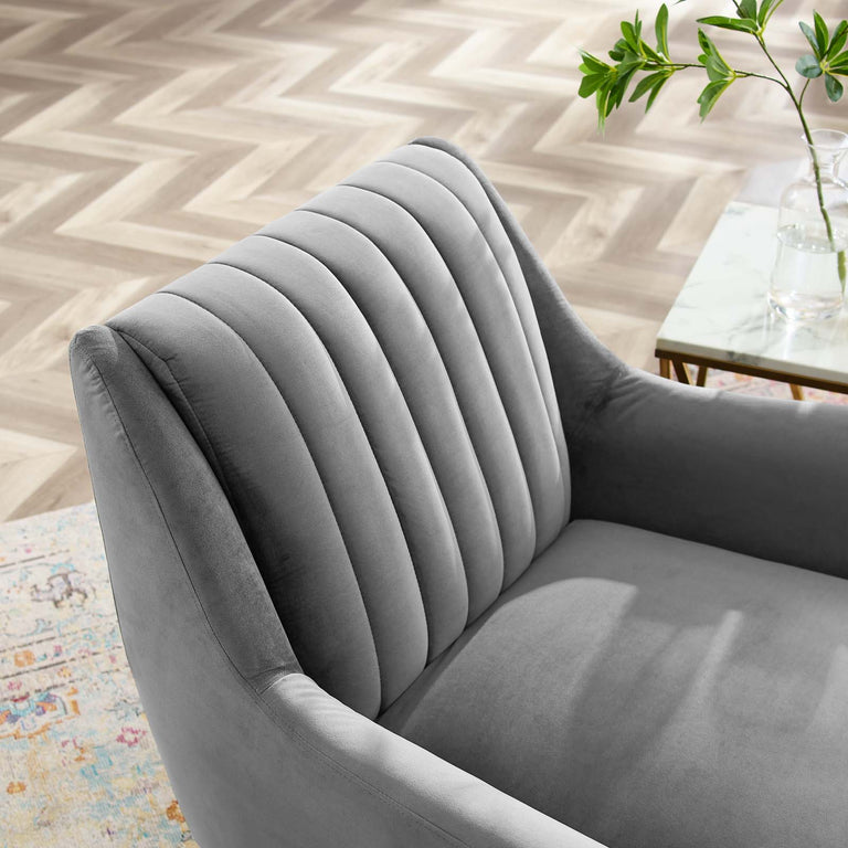 WINSOME SOFAS AND ARMCHAIRS | LIVING ROOM