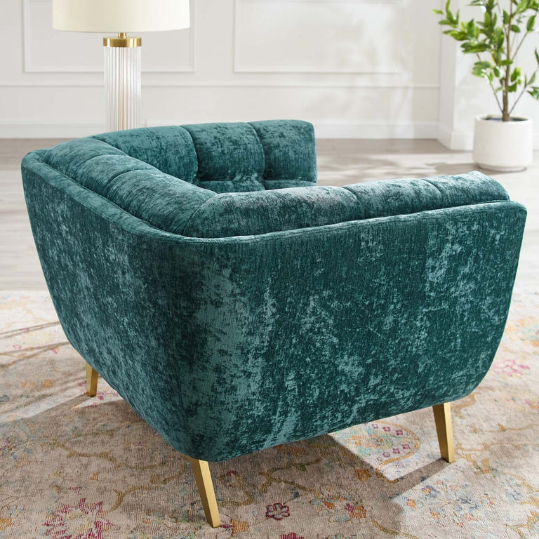 BESTOW SOFAS AND ARMCHAIRS | LIVING ROOM