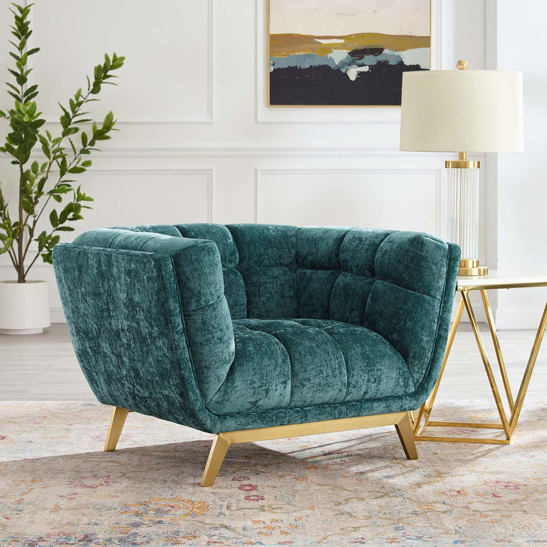 BESTOW SOFAS AND ARMCHAIRS | LIVING ROOM